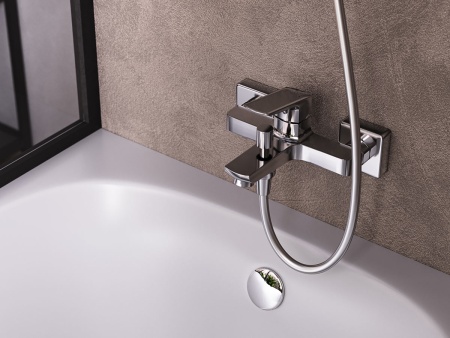 Смеситель для ванны монолитный Ferro Vitto VerdeLine, хром BVI1VL