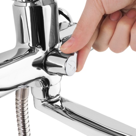 Смеситель дл ванны с длинным изливом Iddis Zodiac ZODSBL2i10