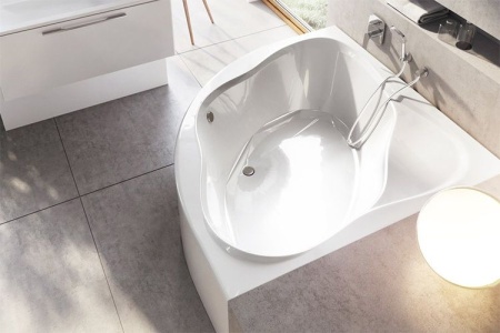 Ванна акриловая Ravak NEW DAY 140x140, белая C651000000