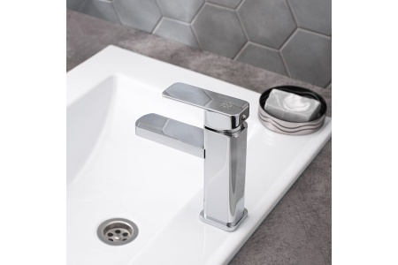 Смеситель для умывальника PMC SL144-001F