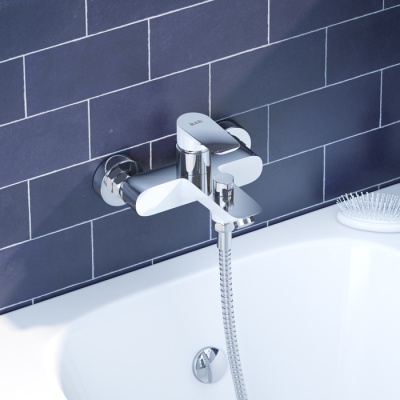 Смеситель для ванны цельнолитой Iddis Cloud, белый/хром CLOSB02i02WA. Образец. Распродажа.Есть дефект.