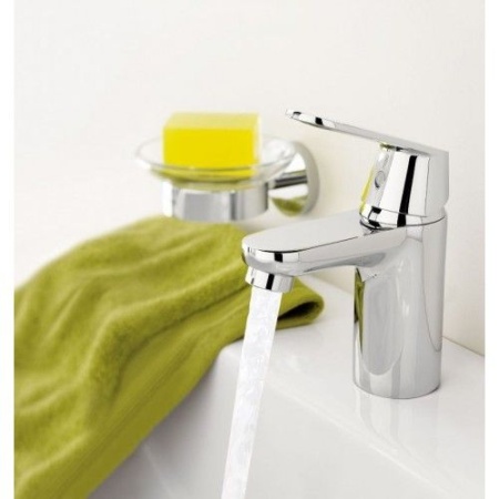 Смеситель для умывальника Grohe Eurosmart Cosmopolitan 32824000