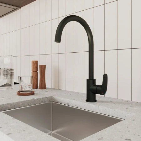 Смеситель для кухни с фильтром для питьевой воды Milardo Rora, черный матовый RORBLFJM05