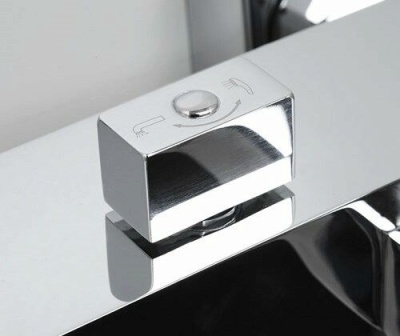 Смеситель для ванны с коротким изливом Wasserkraft Aller 1061