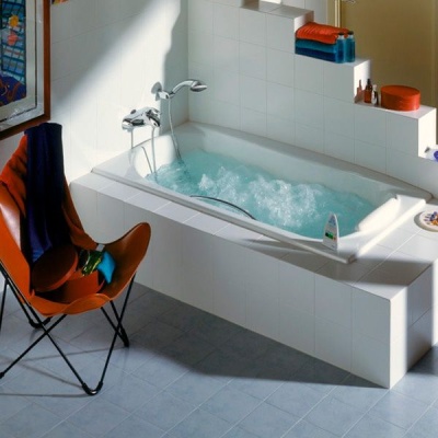 Чугунная ванна с ножками Roca Akira 170x85 A23257000R